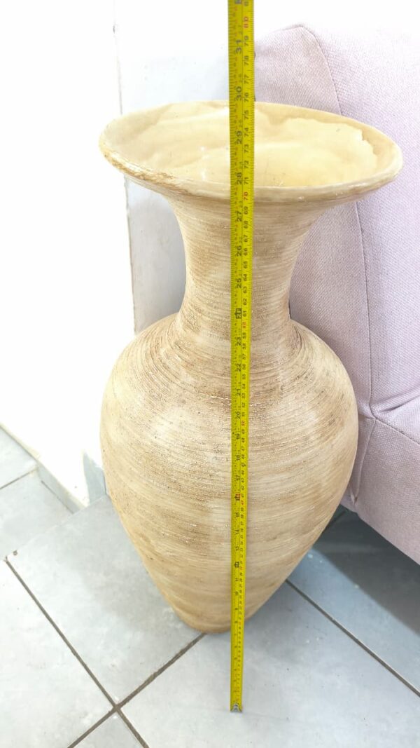 JARRÓN DE BARRO MEDIANO